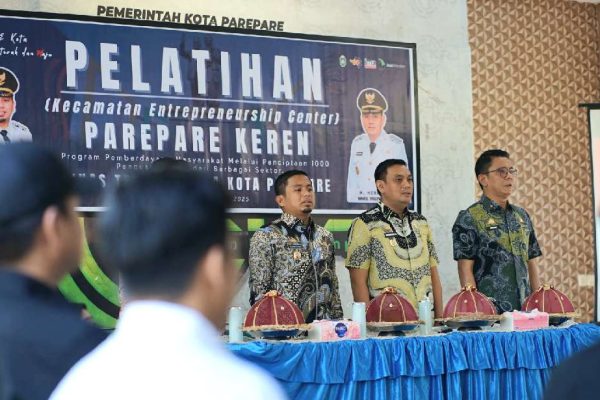 Wakil Bupati Buka Parepare Keren Dorong Kebangkitan, Masyarakat Menabung Perkuat Ekonomi Daerah